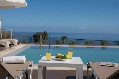 Villa Eolos with private pool