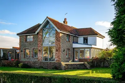 Image de Vine Cottage - Quatre Chambres Maison, Couchages 8