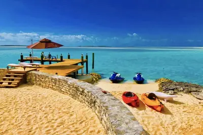 Image de Magnifique chalet sur les célèbres appartements Bonefish avec une plage privée, un quai et une salle de sport