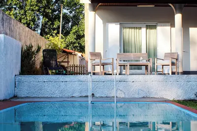 Image de Okira Beach House près de la plage et avec piscine