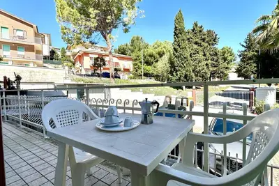 Image de S179 - Sirolo, fully equipped three-room apartment in one hundred