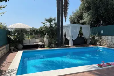 Image de Villa Mary avec piscine entre l'Etna et Taormina