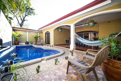 Image de Belle maison de plage spacieuse et relaxante!
