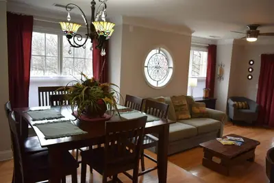 Image de Condo Uptown à quelques minutes du stade Bank of America