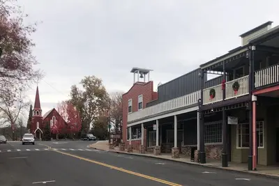 Image de Balcon privé donnant sur Washington St dans le centre-ville de Sonora
