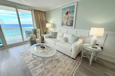 Image de Exquis Beach Front Condo, 1 chambre / 2 salles de bain, 6 couchages, vue imprenable sur le golfe