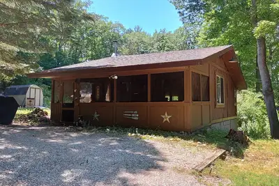 Image de Cabine confortable au nord près du lac