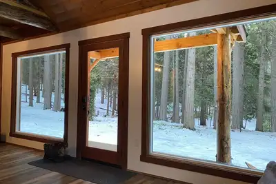 Image de Cabane isolée sur 21 hectares boisés!