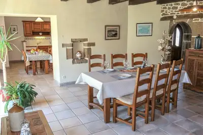 Image de Belle maison de vacances privée pour 6 personnes avec Wifi, Tv, terrasse et parking