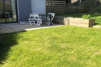 Image de Logement avec jardin et terrasse privés, à 10 minutes de la plage