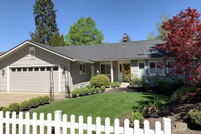 Image de Oakway Blissful Abode, Walk to Autzen Stadium