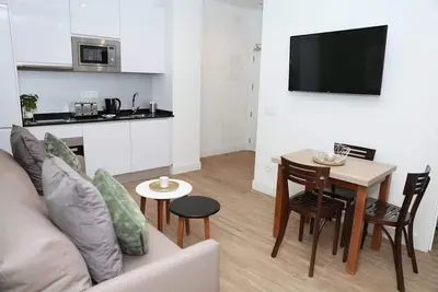 Image de Penthouse de deux chambres avec terrasse pour 6 personnes