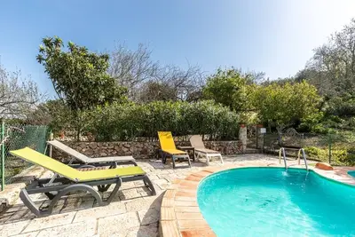 Image de Bartsia Pink Villa, Piscine, Jardin, Terrasse, Parking, Wifi! Nouveau!