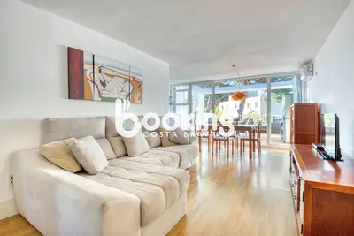 Image de Appartement RÉNOVÉ Et Avec Terrasse Au Calme Des Pins À Politur PRÈS De La Plage