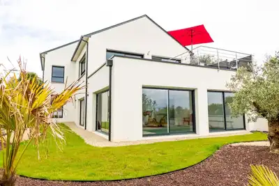 Image de Villa Surcouf 5 étoiles - vue sur mer - piscine privée et plage à 200m