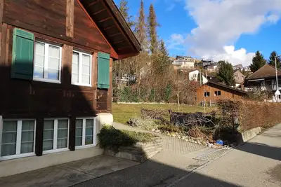 Image de Appartement familial confortable et rustique dans un village idyllique.