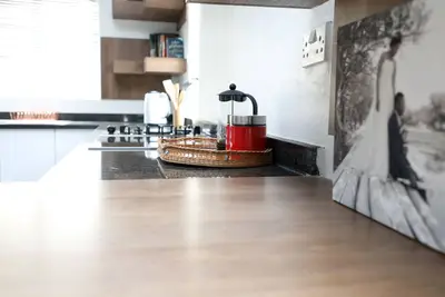 Image de Appartement familial moderne et confortable niché entre ville et nature