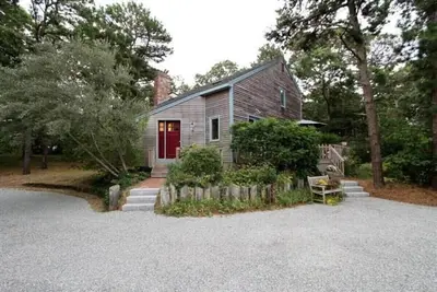 Image de Brewster est classique Cape Cod - Promenade aux plages, appartements, restaurants et bars