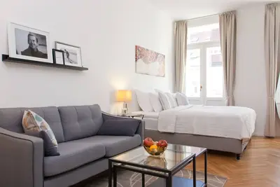 Image de Charmant appartement fluvial, Vue Château, Petit déjeuner incl.