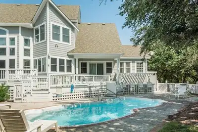 Image de Sunset on Seventeen: The Peloton House, Private Pool, Dog-Friendly