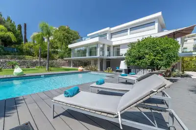 Image de Cannes: gorgeous villa privée, moderne au calme avec piscine