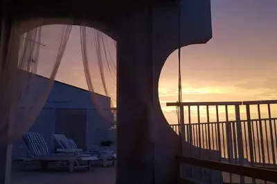 Image de Une terrasse sur la mer