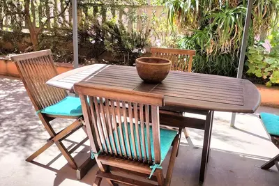 Image de appartement lumineux sur la mer