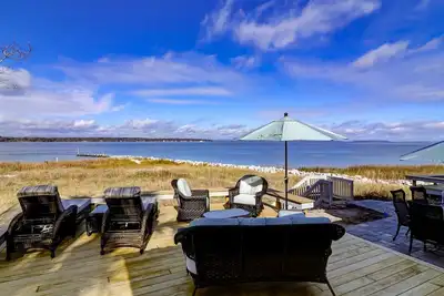 Image de 47 Lands End ~ Rénovation complète en 2020! Villa de luxe avec vue sur l'océan!