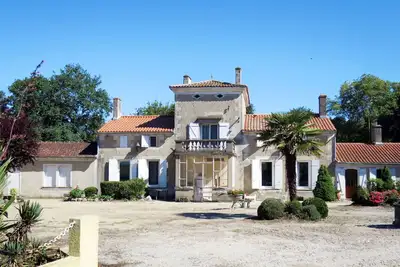 Image de Joli appartement dans une maison de vacances avec Wifi, Tv, terrasse et parking