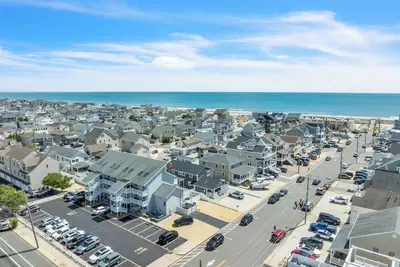 Image de Ortley Beach, Nj Condo situé bloc de plage
