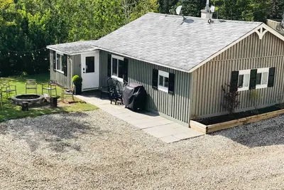 Image de Ghost Lake Acreage Cottage