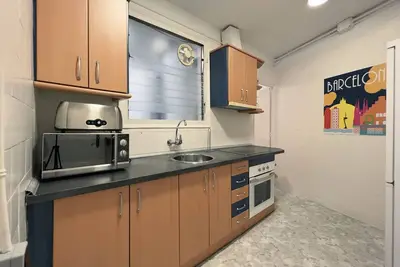 Bright and big apartment next to Sagrada Familia