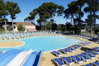 Image de Maison 8 Voyageurs / Clim / Piscine