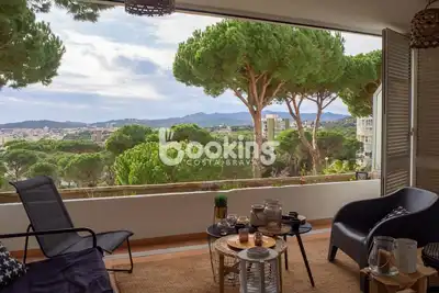 Image de Appartement RÉNOVÉ Et Tranquille PRÈS Des Petites Criques Et De La Corniche