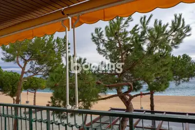 Image de Appartement De Charme En PREMIÈRE Ligne De Mer Avec Parking