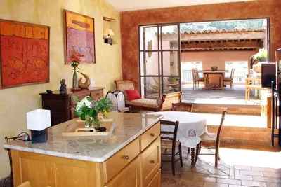 Image de Magnifique maison de vacances privée avec Wifi, climatisation, Tv, terrasse, animaux admis, parking