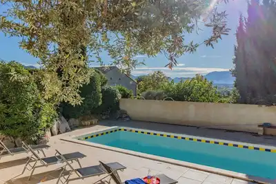 Image de Magnifique maison de vacances privée avec piscine privée, Wifi, Tv, terrasse et parking