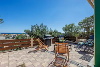 Image de Merveilleuse maison de vacances avec Wifi, climatisation, Tv, terrasse, animaux admis et parking