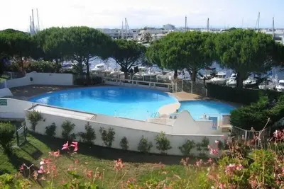 Image de Joli Studio 4 couchages Rénové, piscine, parking