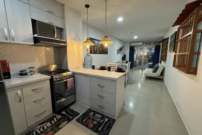 Image de Apt meublé 2 chambres 2 salles de bain complètes, w / Ac. Apt 2d y 2 Baños Con Piscina