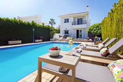 Image de Aleta - Villa 3 chambres avec piscine privée, pittoresque Cavo Greco