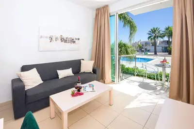 Image de Alicia - Appartement 1 chambre à distance de marche de la plage de la baie du figuier