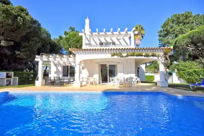 Image de Charming Villa, Private Pool, Walking Distance to Centre, Free Ac & Wifi