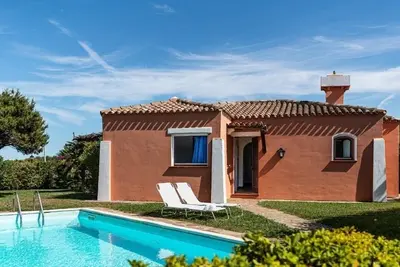 Image de Jardin et piscine privés de la Villa Camilla