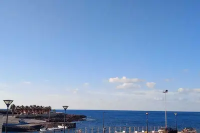 Image de Maison près de la baie de Cornino