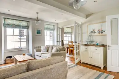 Image de Shipwrights Cottage - Quatre Chambres Maison, Couchages 8