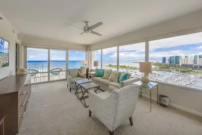 Image de Ilikai Hotel - Luxury Corner Suite 2br au 23ème étage avec vue sur l'océan!