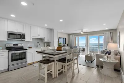 Image de Crystal Sands Gulf Front, Pool, Beach ** Special ** 14-21 février 84 $ / nuit