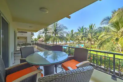 Image de Belle Beach Front 3 Bdrm Condo Playa Royale Nuevo Vallarta