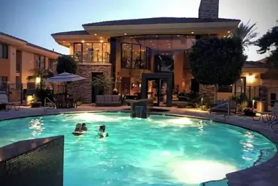 Image de 2 Bedroom 2 Bath resort living north Scottsdale, Az